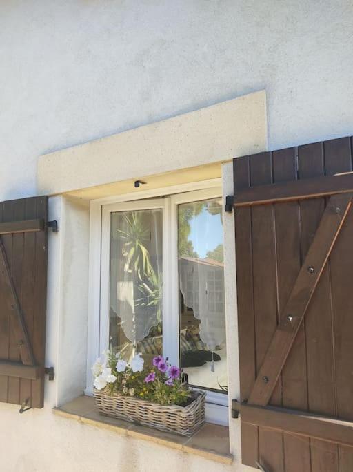 Gîte l' Arbre de Vie indépendant, au calme Les Essards  Exterior foto